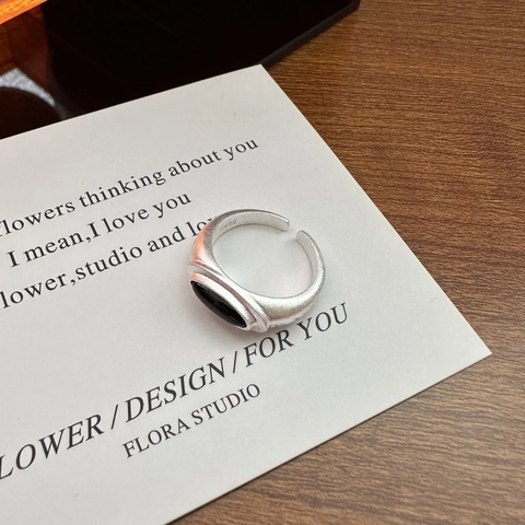 Anillo Abierto de Plata de Ley S925 Con Ágata Negra para Mujer Anillo Ajustable de Piedra Ovalada Cepillado Mate Joyería
