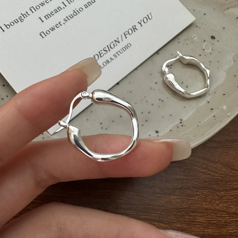 Orecchini a Cerchio in Argento Sterling 925 Metallo Liquido Irregolare Design Geometrico Fluido Minimalista Gioielli Donna