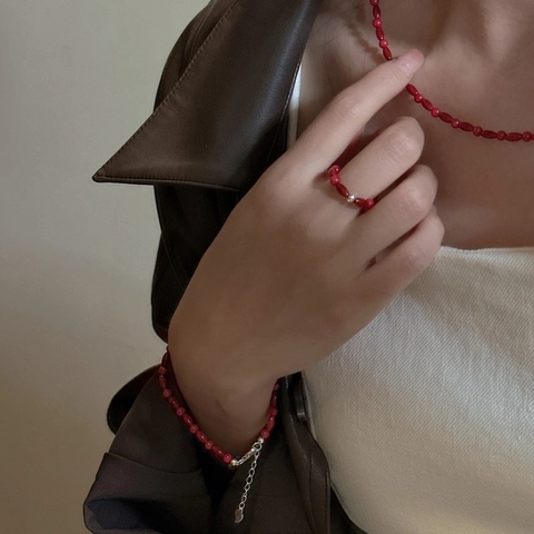 Bague en Argent Sterling S925 Coréen Minimaliste avec Perles Rouges Enfilée à la Main Ajustable Ouverture Bijoux Vintage pour Femmes