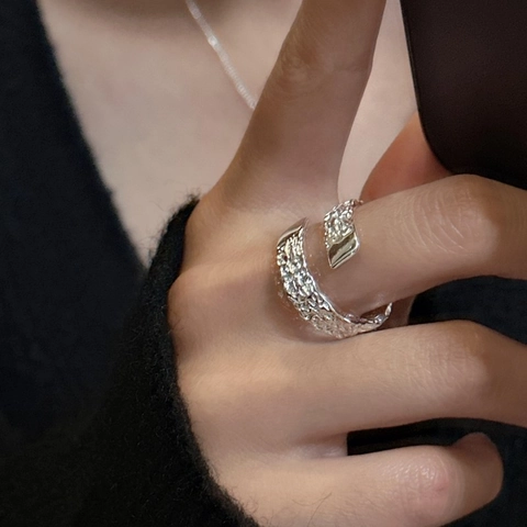 925 Sterling Silver Lava Texture Open Ring For Women Minimalist Hammered Wrinkled Adjustable Finger Ring Niche Design Jewelry