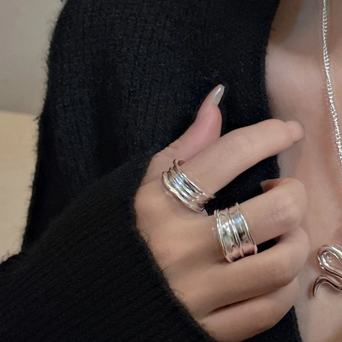 Anillo Abierto de Plata de Ley S925 Con Línea Irregular de Onda Para Mujer Anillo con Textura Ajustable Estilo Minimalista