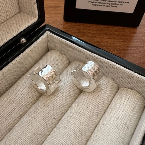 925 Sterlingsilber Gehämmert Textur Huggie Hoop Ohrringe Für Damen Minimalistische Koreanischen Stil Mode Schmuck Zubehör