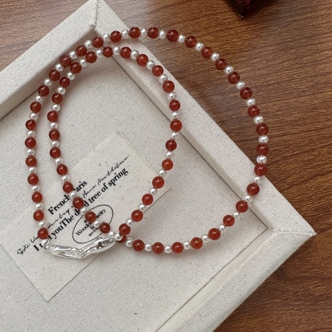 Collana in Argento Sterling S925 con Agata Rossa e Perle Artificiali per Donna Elegante Collana a Girocollo Vintage Regalo di Capodanno