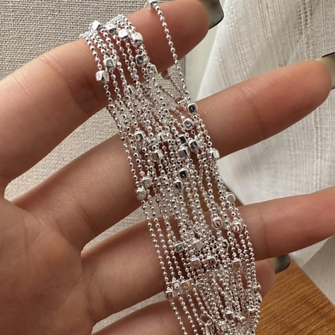 Collier Perles Carrées en Argent Sterling 925 Design de Niche Ras du Cou Minimaliste Pailleté pour Femmes Bijoux Quotidien