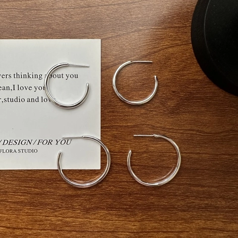 Boucles d'Oreilles Créoles en Argent Sterling 925 pour Femmes Minimaliste Style Coréen Géométrique Rond Forme C Polies Petites Grandes