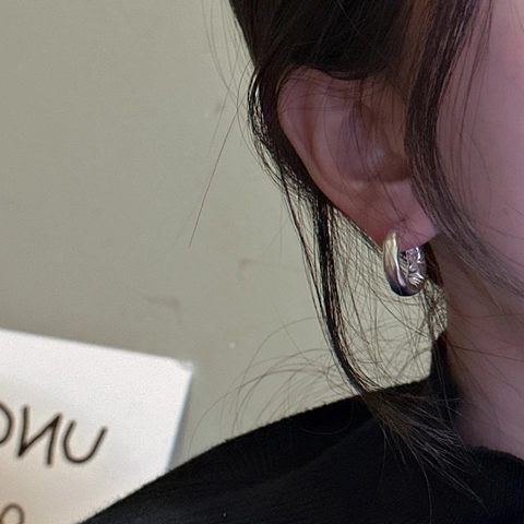 925 Sterling Silver Irregular Pleated Hoop Earrings For Women Minimalist Organic Texture Crinkled Silver Hoops Fashion Jewelry Gift