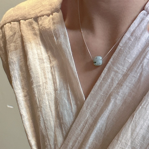 Collar de Plata de Ley 925 con Colgante Cuadrado de Piedra Natural para Mujer Diseño Minimalista Francés Cadena de Clavícula de Piedra Moteada