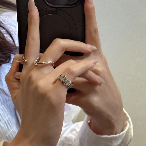 925 Sterling Silver Adjustable Open Ring For Women Minimalist Irregular Wave Wrinkled Texture Distressed Finish Jewelry