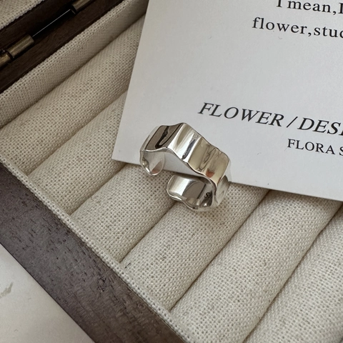925 Sterling Silver Adjustable Open Ring For Women Minimalist Irregular Wave Wrinkled Texture Distressed Finish Jewelry