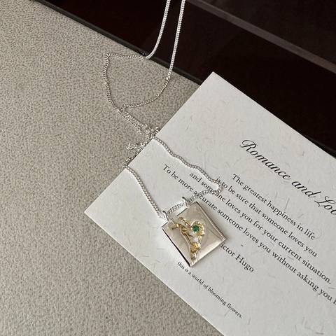 Collana in Argento Sterling 925 Con Ciondolo Rettangolare Texture Lava Zirconia Verde Oro a Contrasto Gioielli Donna