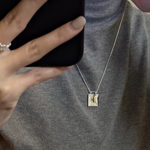 Collana in Argento Sterling 925 Con Ciondolo Rettangolare Texture Lava Zirconia Verde Oro a Contrasto Gioielli Donna