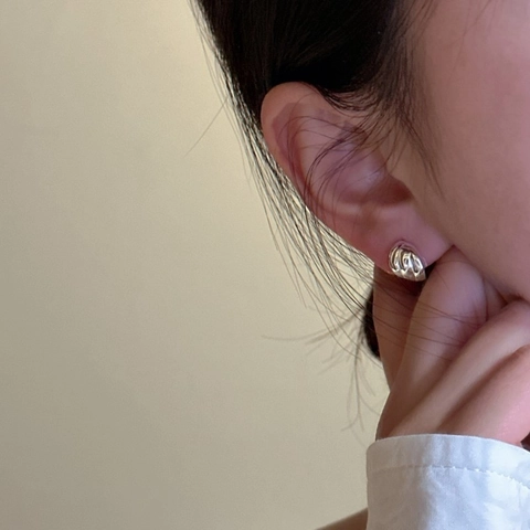 925 Sterling Silver Croissant Ribbed Stud Earrings French Minimalist Geometric Hoop Style Earrings For Women Retro Fashion Jewelry