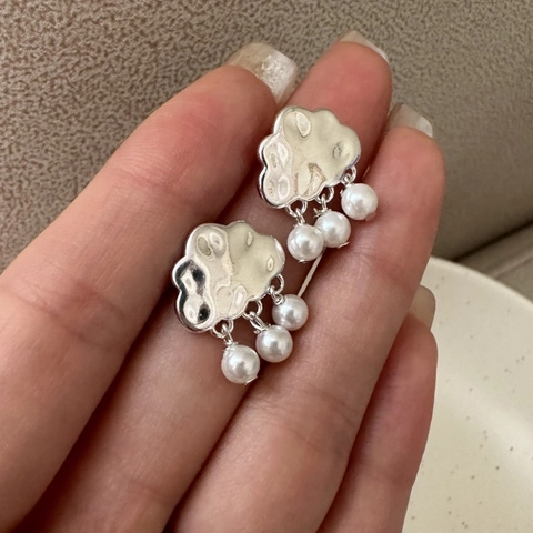 Orecchini a Bottone in Argento Sterling 925 Nuvola Perla Design di Nicchia Texture Martellata Eleganti Orecchini a Goccia Donna Gioielli Regalo