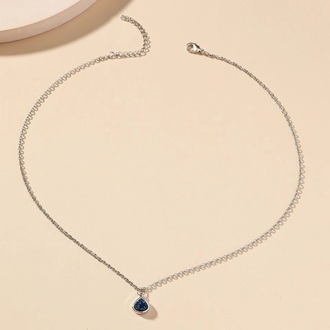 Semplice Collana con Ciondolo a Goccia Blu in Lega per Donna Moda Catena Argento Strass Gioielli Accessori Quotidiani Regalo