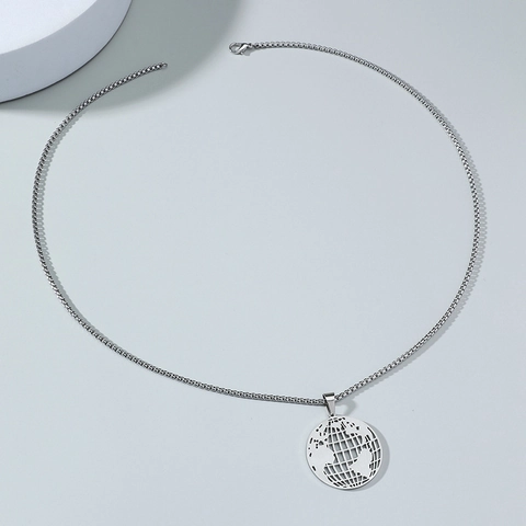 Collar con Colgante de Tierra Hueca de Acero Inoxidable Minimalista Mapa del Mundo Cadena de Caja Geométrica para Hombre Mujer