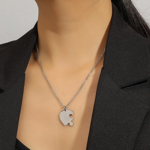 Collana con Pendente a Cuore Puzzle in Acciaio Inossidabile Collezione Tripla Silhouette Cartoni Animati Gioielli Hip Hop Unisex