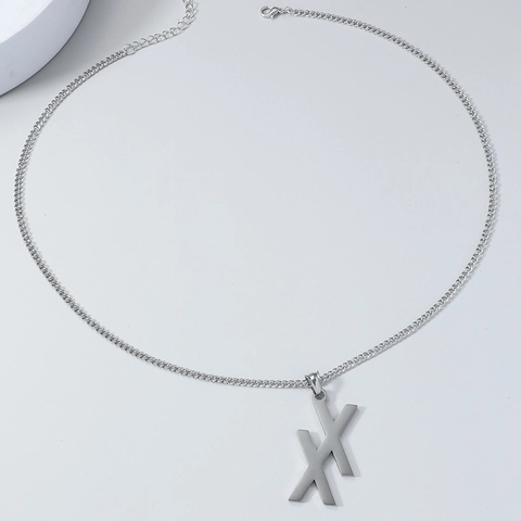 Collana con Pendente Doppia X in Acciaio Inossidabile Hip Hop per Uomo Donna Punk Streetwear Colore Argento Gioielli