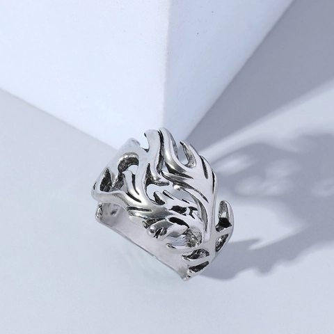 Vintage Antique Silver Dragon Ring Gothic Punk Hollow Flame Alloy Finger Ring For Men Women Personalized Jewelry Accessory