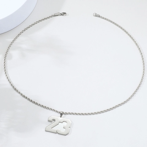Collana con Pendente a Numero in Acciaio Inossidabile Hip Hop Per Uomo Donna Sportiva Streetwear Catena a Corda Gioielli