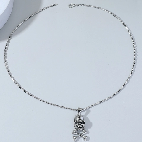 Collana con Ciondolo a Forma di Teschio e Ossa Incrociate Punk Vintage Lega Gotica Hip Hop Catena a Box Uomo Gioielli