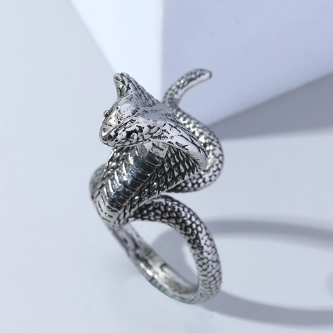 Punk Cobra Snake Ring For Men Alloy Gothic Retro Adjustable Wrap Ring Personalized Animal Jewelry Accessory Cool Gift