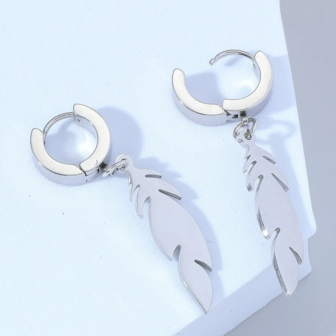 Orecchini a Cerchio con Pendente a Piuma in Acciaio Inossidabile da Uomo Punk Gothic Minimalisti Gioielli alla Moda per Uomo Donna Accessorio