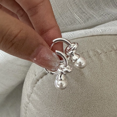 925 Sterling Silver Knot Artificial Pearl Drop Earrings Minimalist Korean Style Elegant White Round Pearl Dangle Earrings For Women Fashion Jewelry