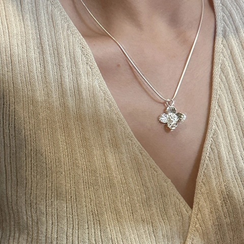 925 Sterling Silver Small Flower Pendant Korean Style Minimalist Floral Charm For Women Necklace DIY Jewelry Accessory