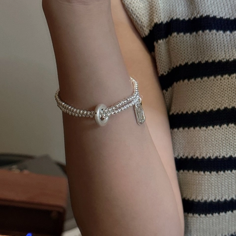 Bracelet Perlé à Double Couche en Argent Sterling 925 pour Femmes Minimaliste Lettre Étiquette Métallique Élastique Bijoux Mode