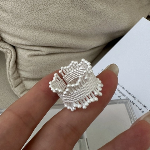 Anillo Abierto de Plata de Ley 925 con Textura de Encaje para Mujer Diseño Tejido de Cuentas Ajustable Joyería de Moda Minimalista Vintage