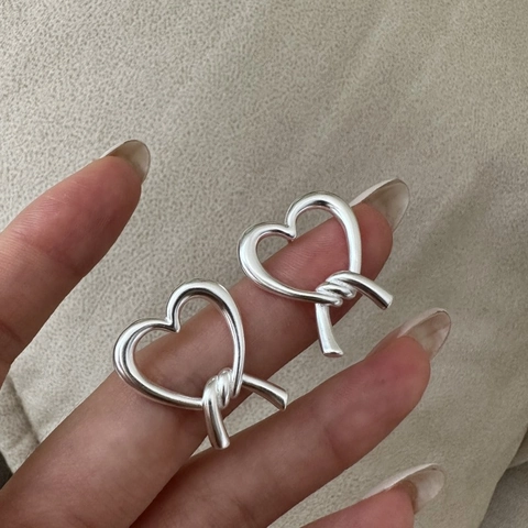 Orecchini a Bottone in Argento Sterling 925 Nodo a Cuore Opaco Design Minimalista Vintage Stile Coreano Gioielli Donna