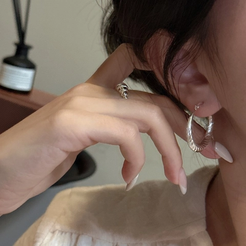 Pendientes de Aro Torcidos de Plata de Ley 925 Vintage Francés Minimalista Croissant Texturizado Geométrico Mujer