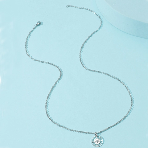 Collana con Ciondolo a Bussola in Acciaio Inossidabile per Donna Uomo Etichetta Rotonda Gioielli in Acciaio al Titanio Regalo