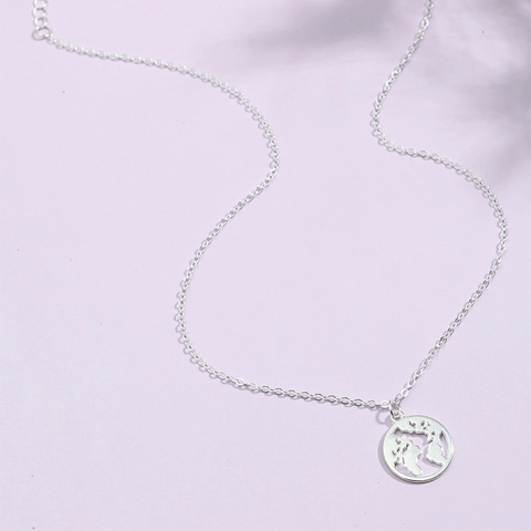 Minimalist Alloy Hollow World Map Pendant Necklace For Women Silver Color Geometric Earth Travel Jewelry Gift
