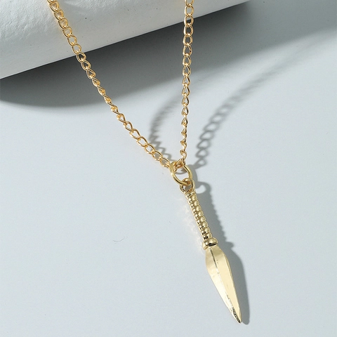Collana con Pendente a Punta di Lancia in Lega per Uomo Kunai Punk Gothic Hip Hop Gioielli di Personalità Accessorio di Moda