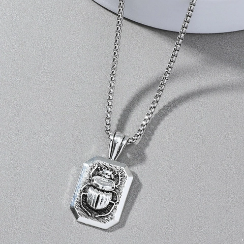 Punk Vintage Titanium Steel Bee Beetle Pendant Necklace Hip Hop Men Women Retro Animal Jewelry Industrial Style Scarab Necklace