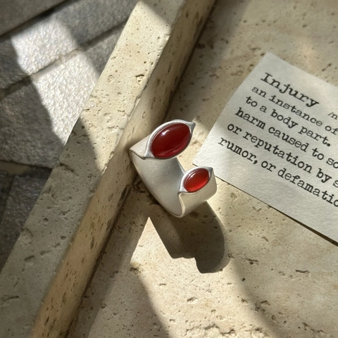 Bague S925 en Argent Sterling avec Agate Rouge Mat pour Femme Design de Niche Rétro Minimaliste Bague Ouverte Réglable Bijoux