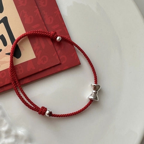 Pulsera de Cuerda Roja con Lazo de Plata de Ley S925 para Mujer Joyería Minimalista Coreana Tejida a Mano Ajustable Regalo de Cuerda Roja de la Suerte