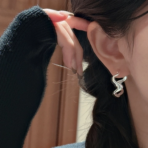 S925 Sterlingsilber Unregelmäßige Wellentextur Hoop Ohrringe Für Damen Minimalistische Matte Oberfläche Geometrischer Schmuck Geschenk