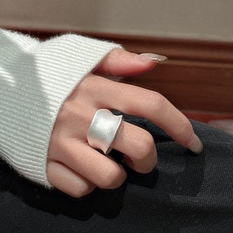 925 Sterlingsilber Matt Sattel Offener Ring Für Damen Minimalistisch Unregelmäßige Welle Gebürstet Verstellbarer Fingerring Schmuck