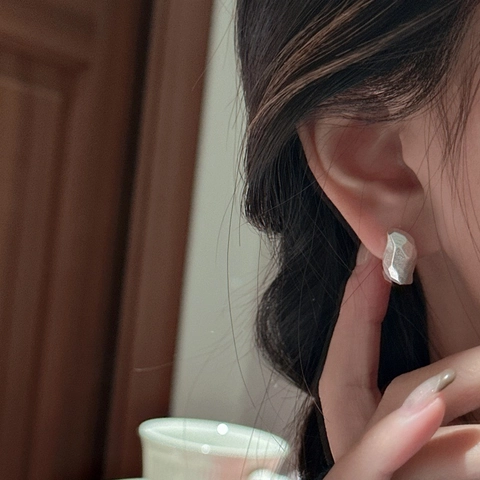 Vintage Matte S925 Sterling Silver Irregular Geometric Polyhedron Stud Earrings For Women Niche Design Minimalist Jewelry