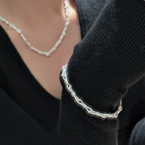 Bracciale Annodato in Argento Sterling 925 per Donna Finitura Opaca Vintage Catena Regolabile Gioielli Minimalisti Design di Nicchia