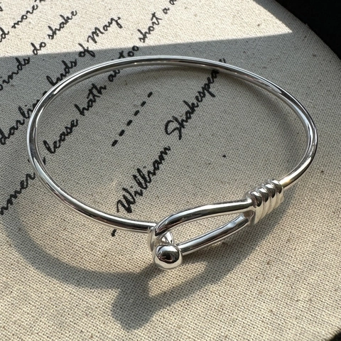 925 Sterling Silver Knot Bangle For Women Vintage Minimalist Electroplated Horse Hoof Design Bracelet Jewelry Daily Gift