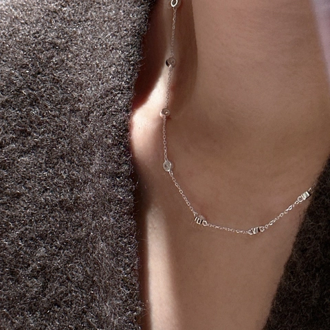 S925 Sterlingsilber Zirkonia Station Halskette Minimalistische Zargenfassung Runde Stein Koreanische Vintage Clavicle Kette