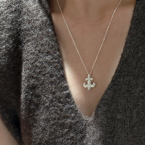 925 Sterling Silver Fleur-de-lis Pendant Necklace For Women Vintage Brushed Texture Adjustable Chain Fashion Jewelry Neckwear Gift