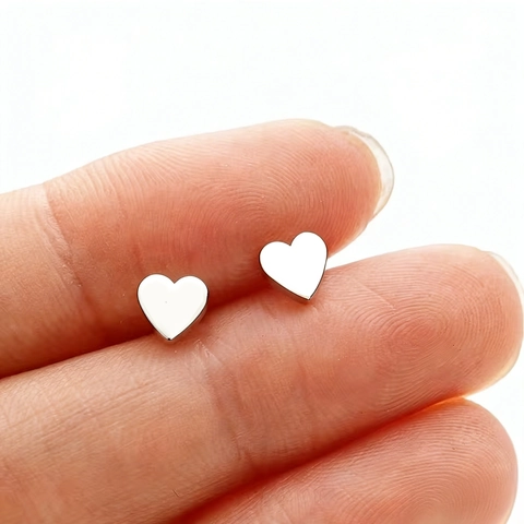 Orecchini a Bottone a Cuore in Acciaio Inossidabile Minimalista per Donna Orecchini a Forma di Cuore Lucidati Gioielli per Piercing Quotidiano