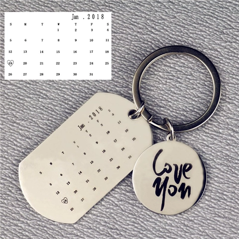 Portachiavi con Incisione Calendario in Acciaio Inossidabile Cuore Data Portachiavi Commemorativo per Donna Uomo Regalo