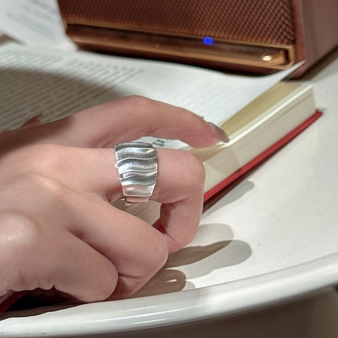 Anillo Abierto de Plata de Ley 925 Textura de Onda Plisada Irregular Ajustable Minimalista Estilo Coreano Anillo Mate