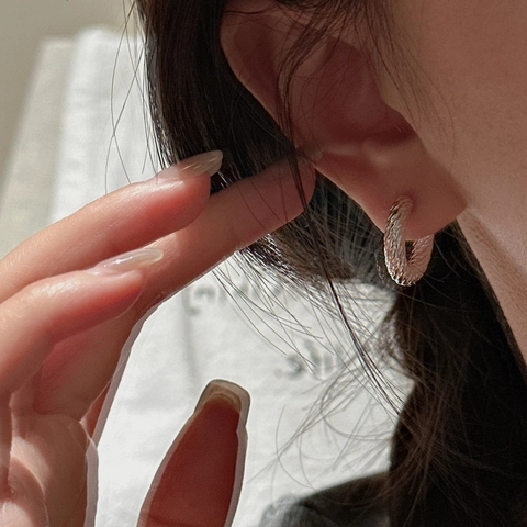 Boucles d'Oreilles Créoles Torsadées Vintage pour Femmes Tige en Argent Sterling 925 Base en Cuivre Bijoux Rétro