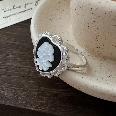 S925 Sterling Silver Cameo Rose Flower Heart Open Ring Vintage Black Heart Adjustable Finger Ring For Women Fashion Jewelry